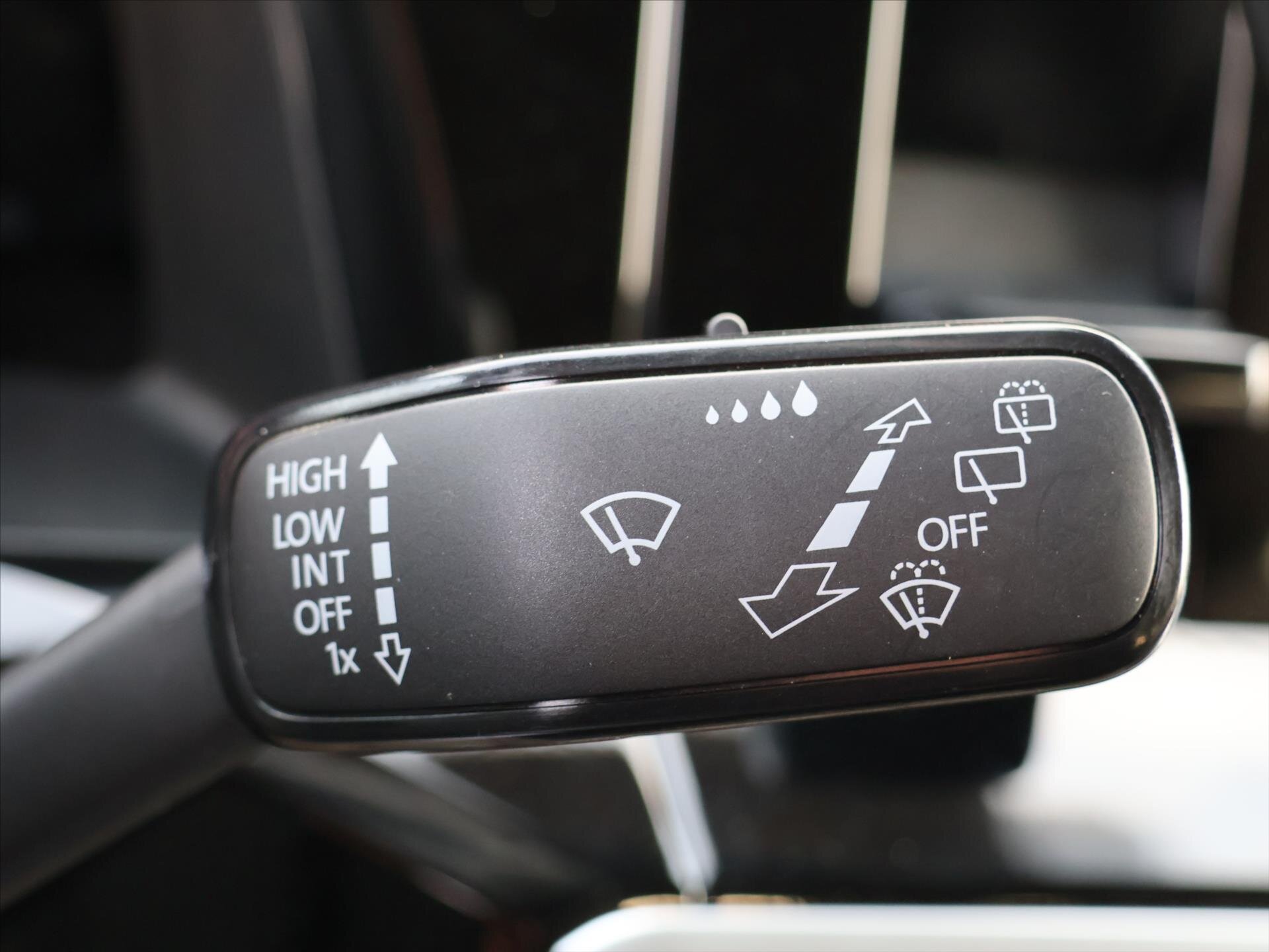 Volkswagen Multivan Kombi 1,4 l 110 kw