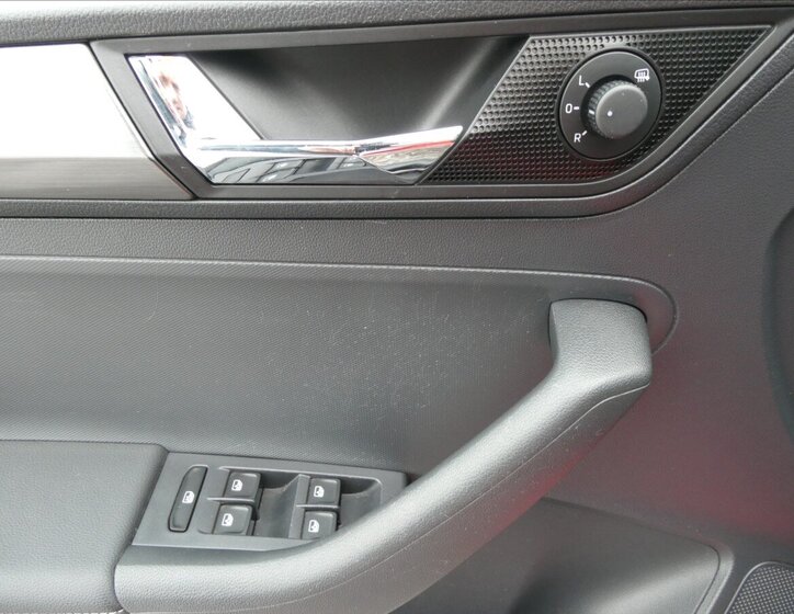 Škoda Rapid Sedan 999,0 81 kw