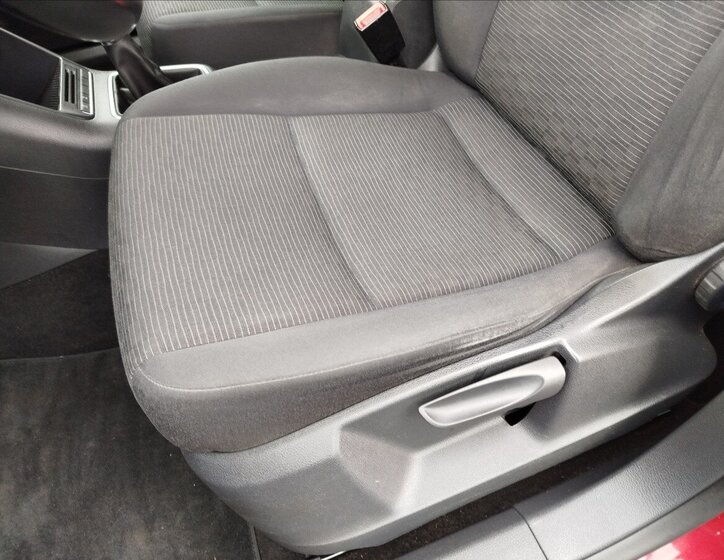 Volkswagen Tiguan SUV 2,0 l 103 kw