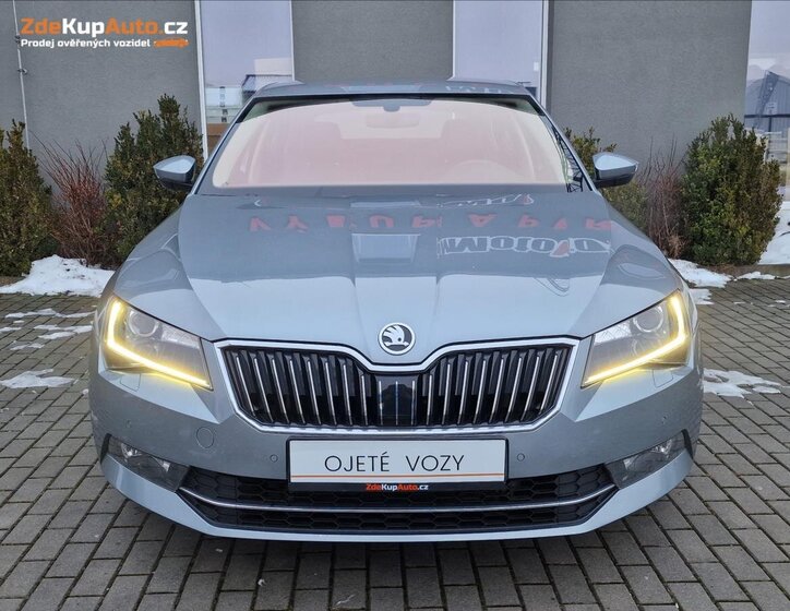 Škoda Superb Liftback 2,0 l 140 kw