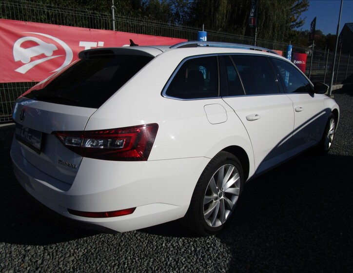 Škoda Superb 4