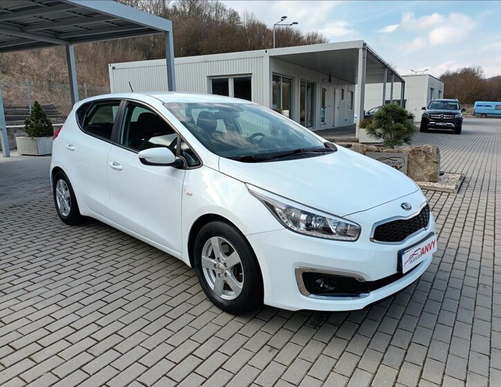 KIA Ceed Hatchback 1,4 l 73 kw