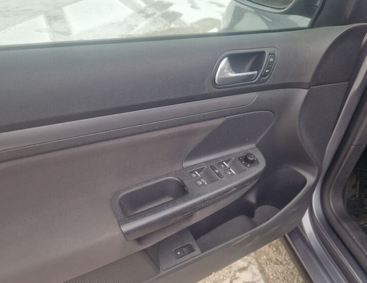 Volkswagen Jetta Sedan 1,9 l 77 kw