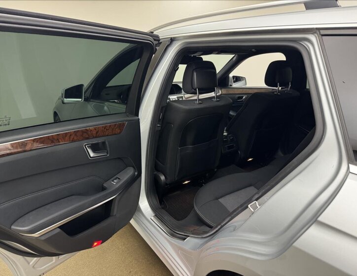 Mercedes-Benz Třídy E Kombi 3,0 l 170 kw