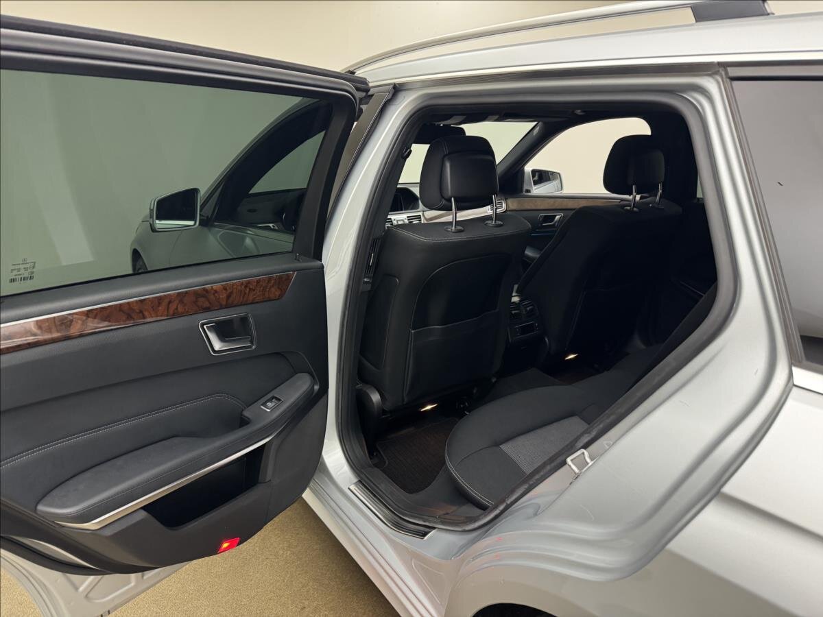 Mercedes-Benz Třídy E Kombi 3,0 l 170 kw