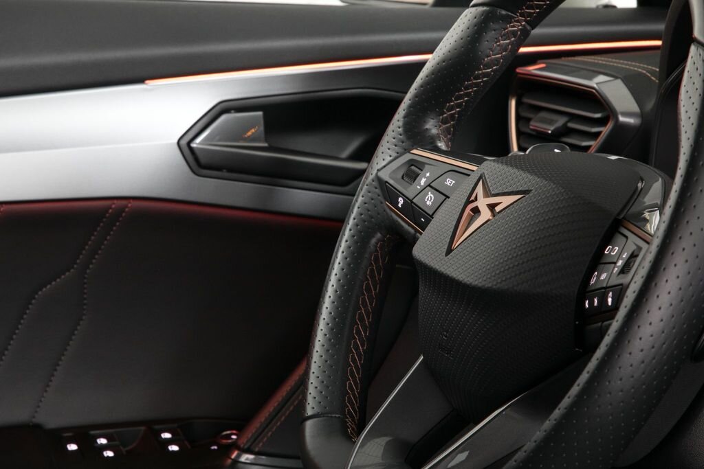 Cupra Formentor SUV / Terénní 2,0 l 140 kw