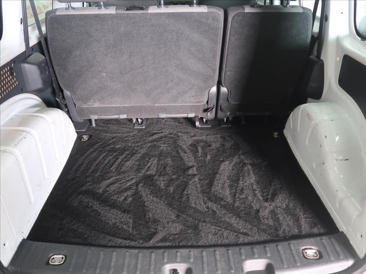 Volkswagen Caddy Kombi 2,0 l 75 kw