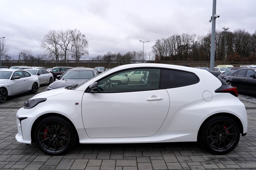 Toyota Ostatní Hatchback 1,6 l 192 kw