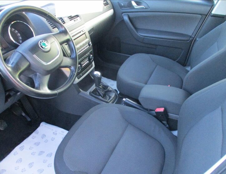 Škoda Yeti SUV / Terénní 1,2 l 77 kw