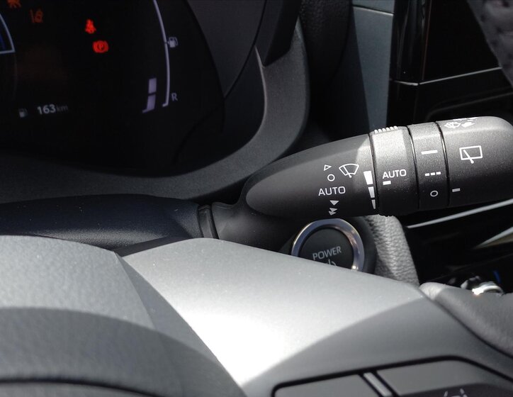 Toyota Yaris Cross CUV / Crossover 1,5 l 68 kw