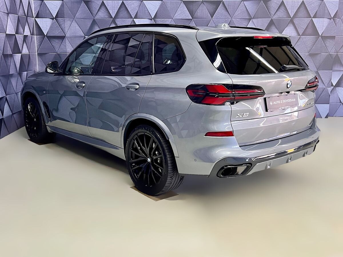 BMW X5 SUV / Terénní 3,0 l 250 kw