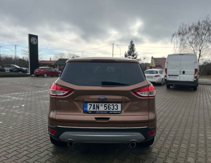 Ford Kuga SUV 2,0 l 120 kw