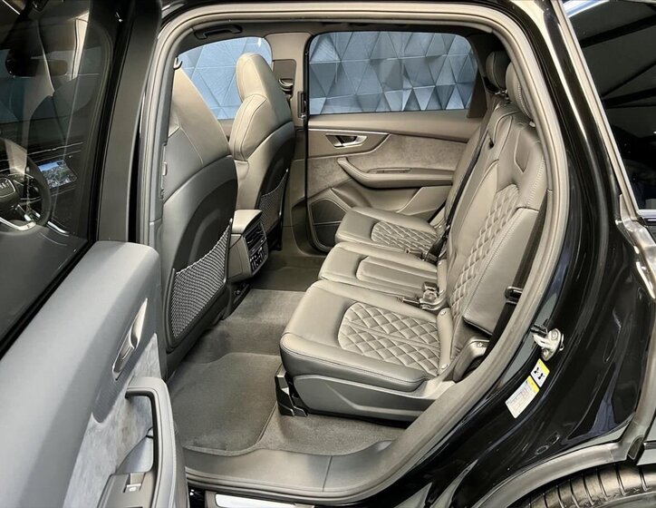 Audi SQ7 SUV / Terénní 4,0 l 373 kw