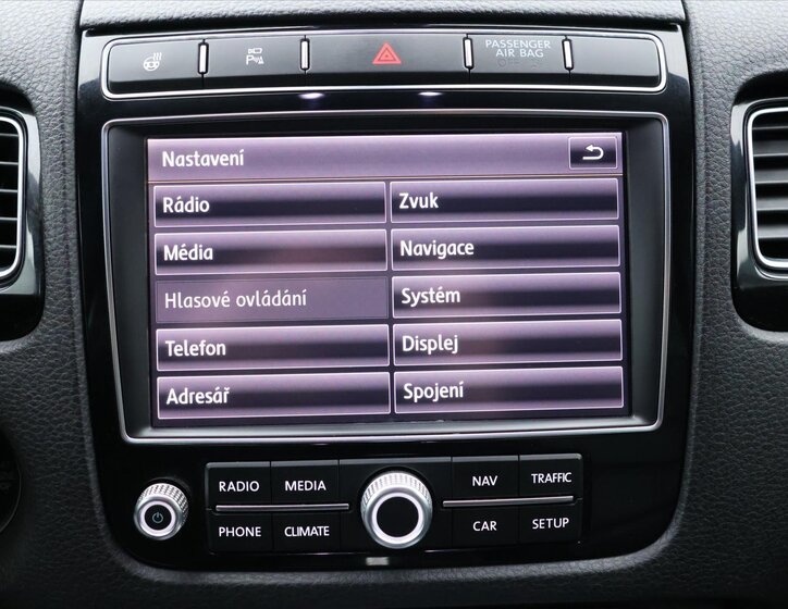 Volkswagen Touareg SUV / Terénní 3,0 l 193 kw