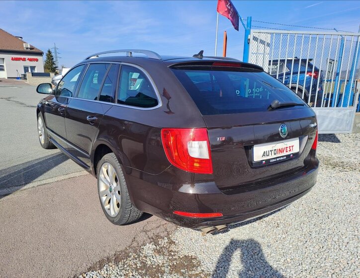Škoda Superb Kombi 2,0 l 125 kw