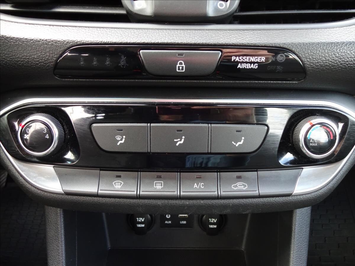 Hyundai i30 Kombi 1,6 l 85 kw