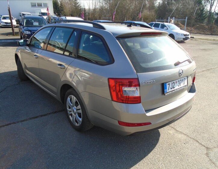Škoda Octavia Kombi 1,6 l 77 kw