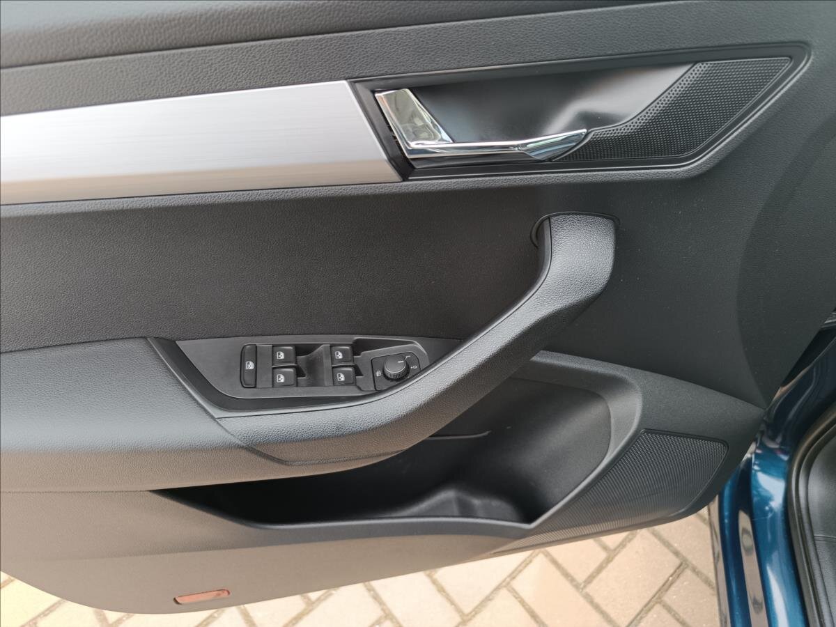 Škoda Karoq SUV / Terénní 1,5 l 110 kw