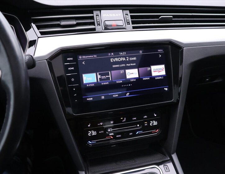 Volkswagen Passat 24