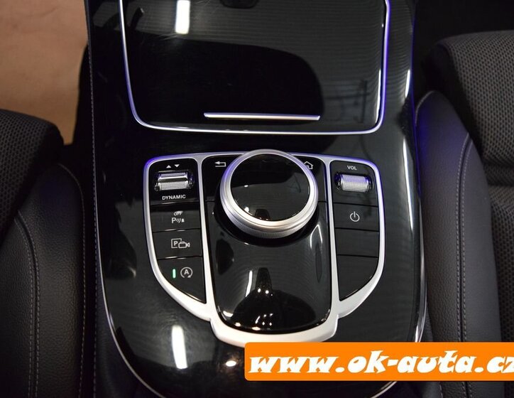 Mercedes-Benz Třídy E Sedan 0,0 110 kw