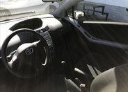Toyota Yaris Hatchback 998,0 51 kw