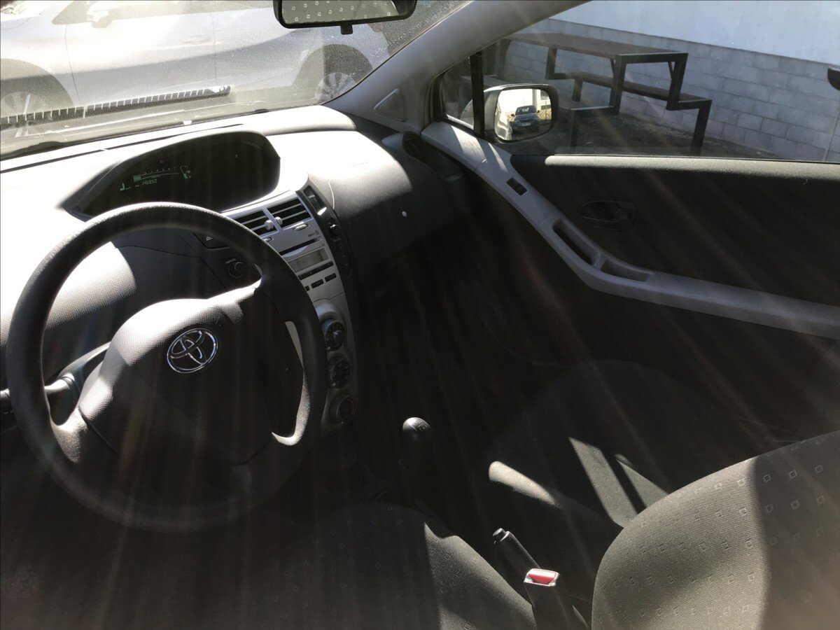 Toyota Yaris Hatchback 998,0 51 kw