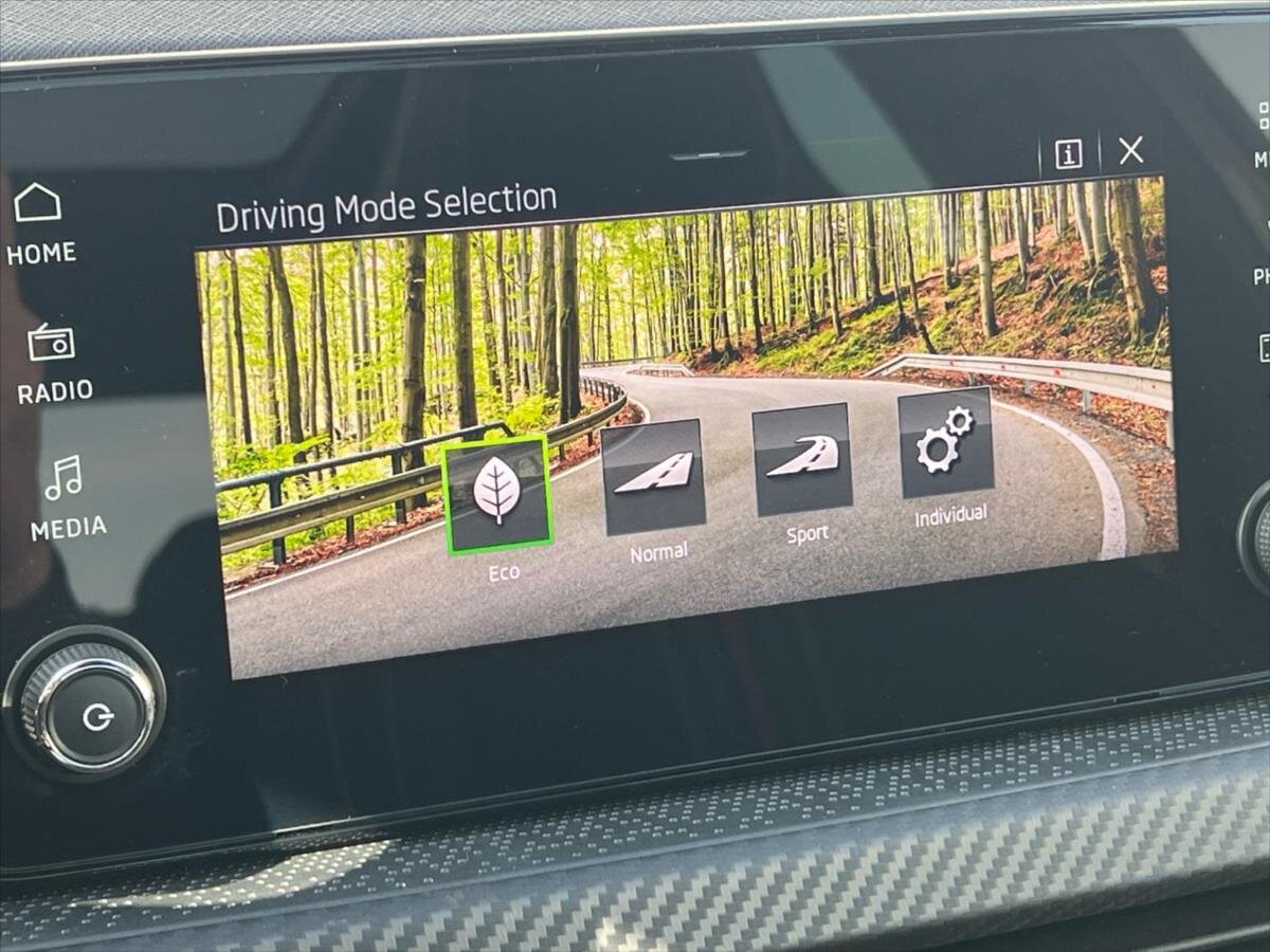 Škoda Kamiq Hatchback 999,0 85 kw