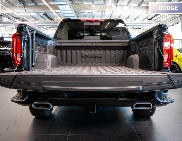 GMC Sierra Pick-up 6,2 l 313 kw