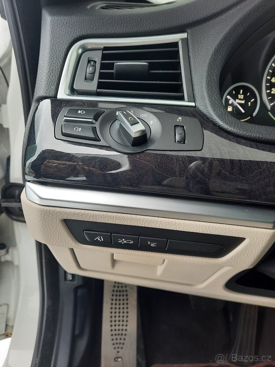 BMW Řada 5 Sedan 3,0 l 220 kw