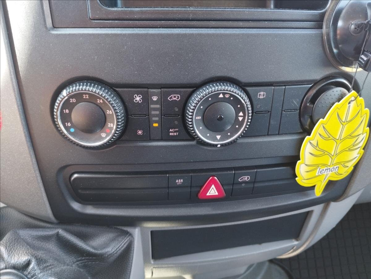 Volkswagen Crafter Valník 2,5 l 100 kw