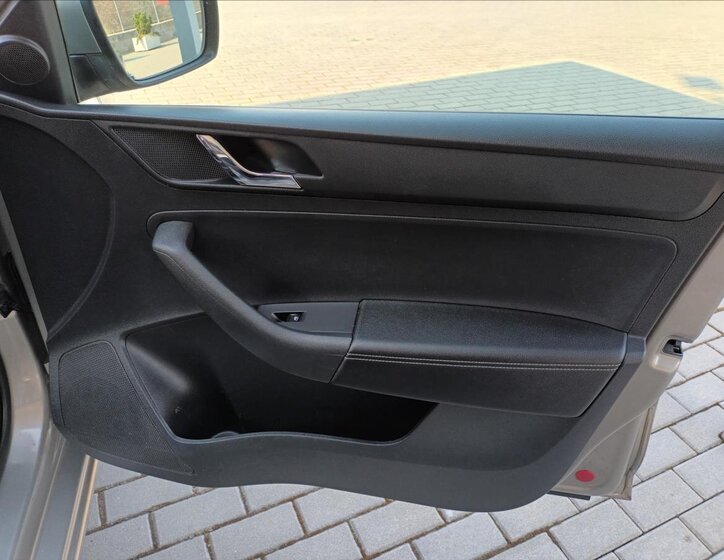 Škoda Rapid Hatchback 1,2 l 81 kw