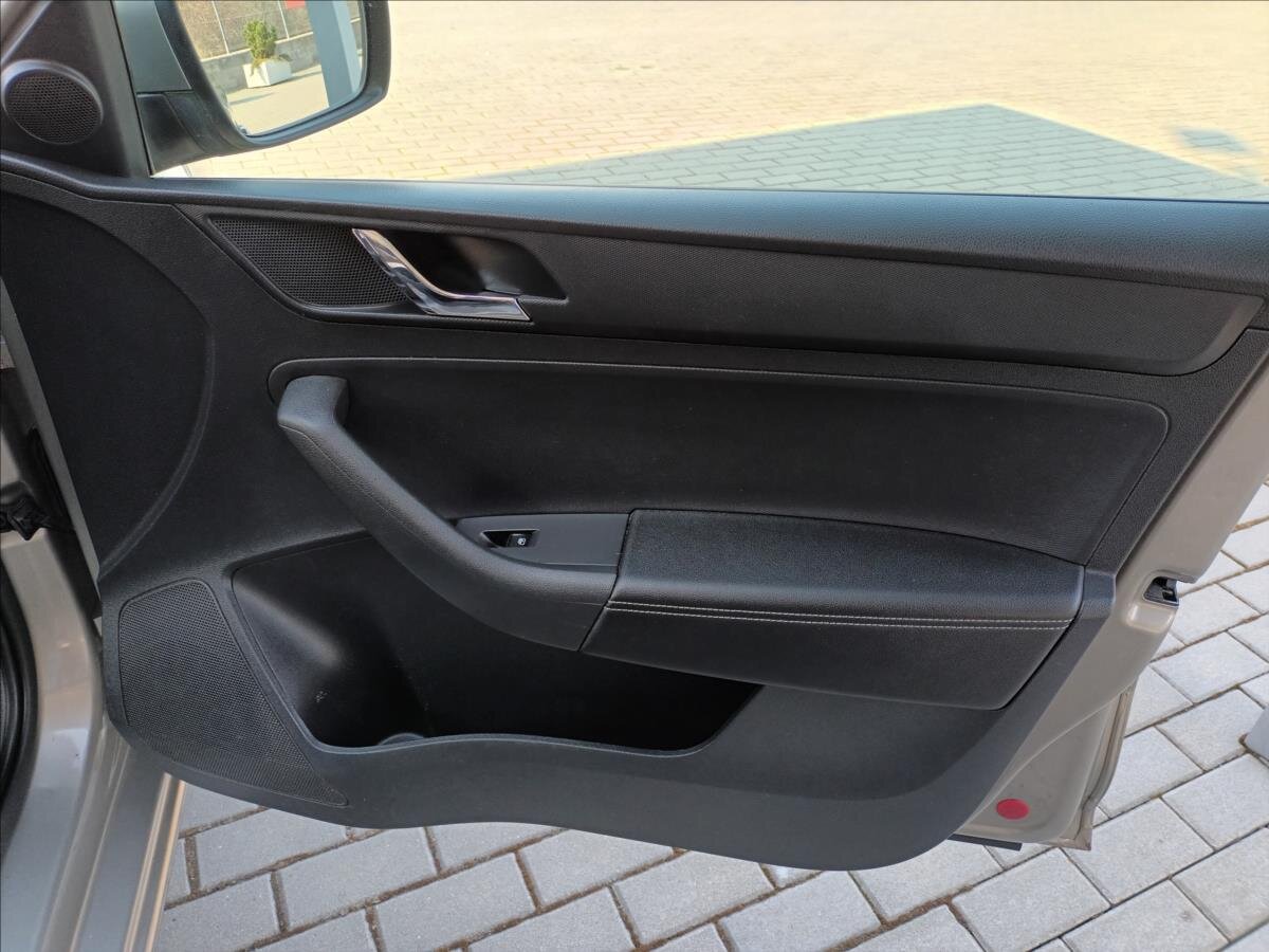 Škoda Rapid Hatchback 1,2 l 81 kw