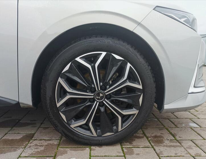 DS Automobiles DS4 17