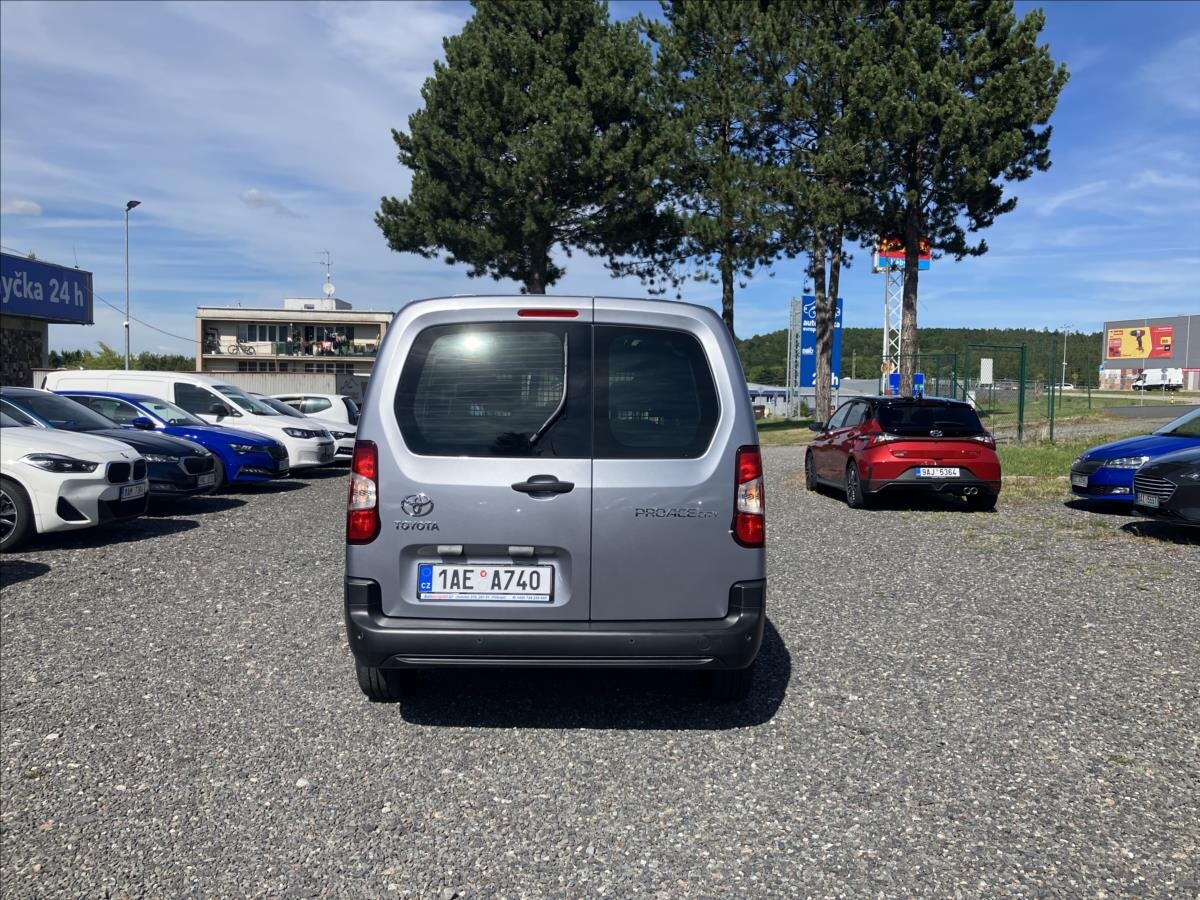 Toyota ProAce City Kombi 1,2 l 81 kw