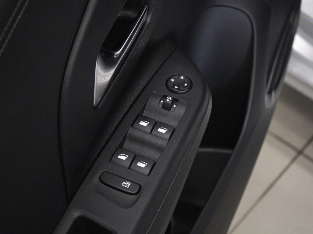 Opel Corsa Hatchback 1,2 l 55 kw