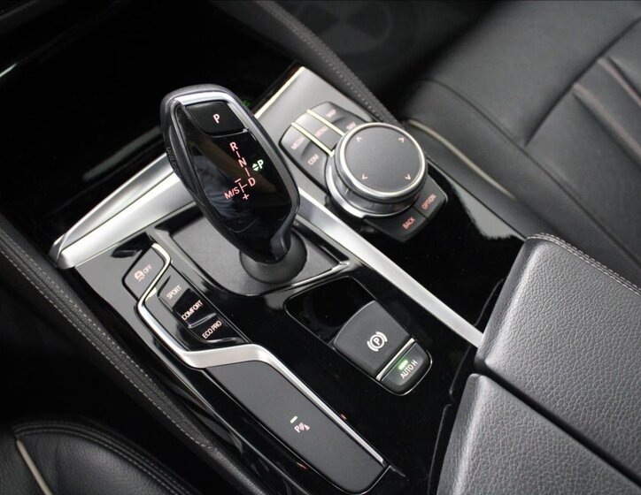 BMW Řada 5 Kombi 2,0 l 140 kw