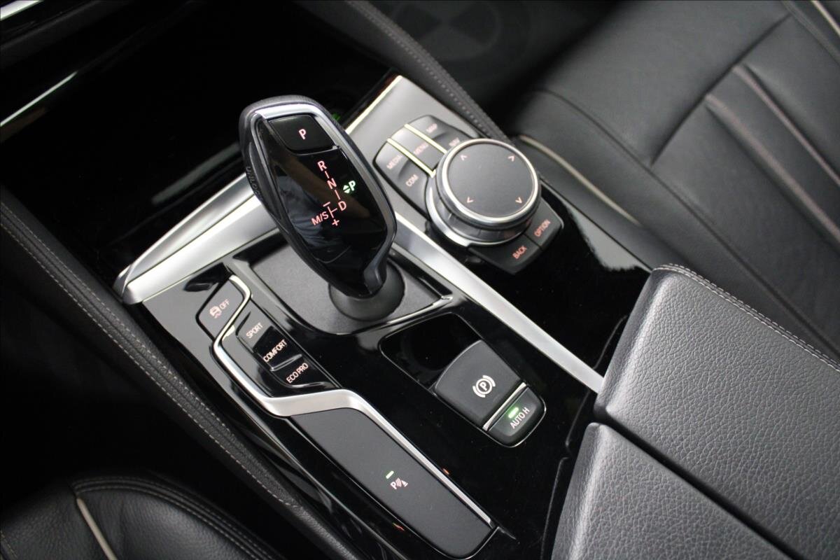 BMW Řada 5 Kombi 2,0 l 140 kw