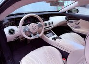 Mercedes-Benz Třídy S Kupé 4,0 l 450 kw