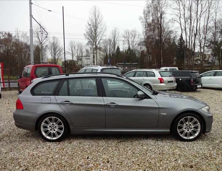 BMW Řada 3 8