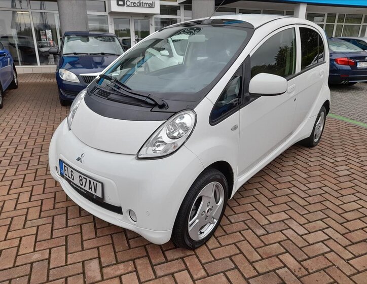 Mitsubishi Ostatní Hatchback 0,0 35 kw