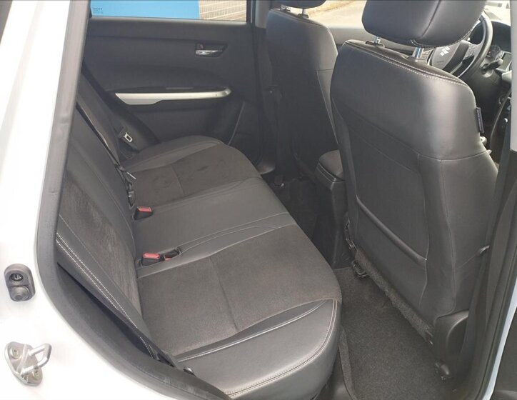 Suzuki Vitara SUV / Terénní 1,6 l 88 kw