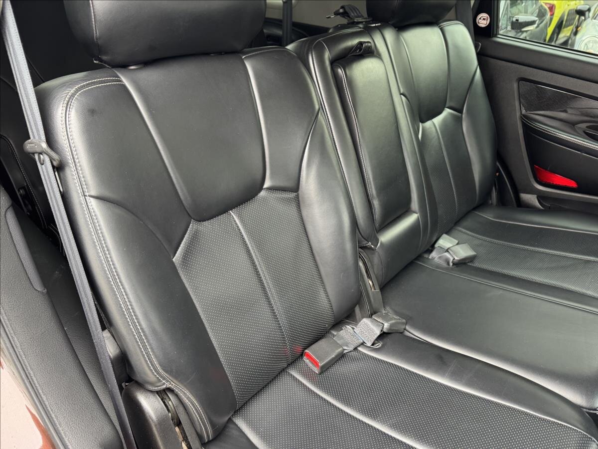 SsangYong Rexton SUV / Terénní 2,0 l 114 kw