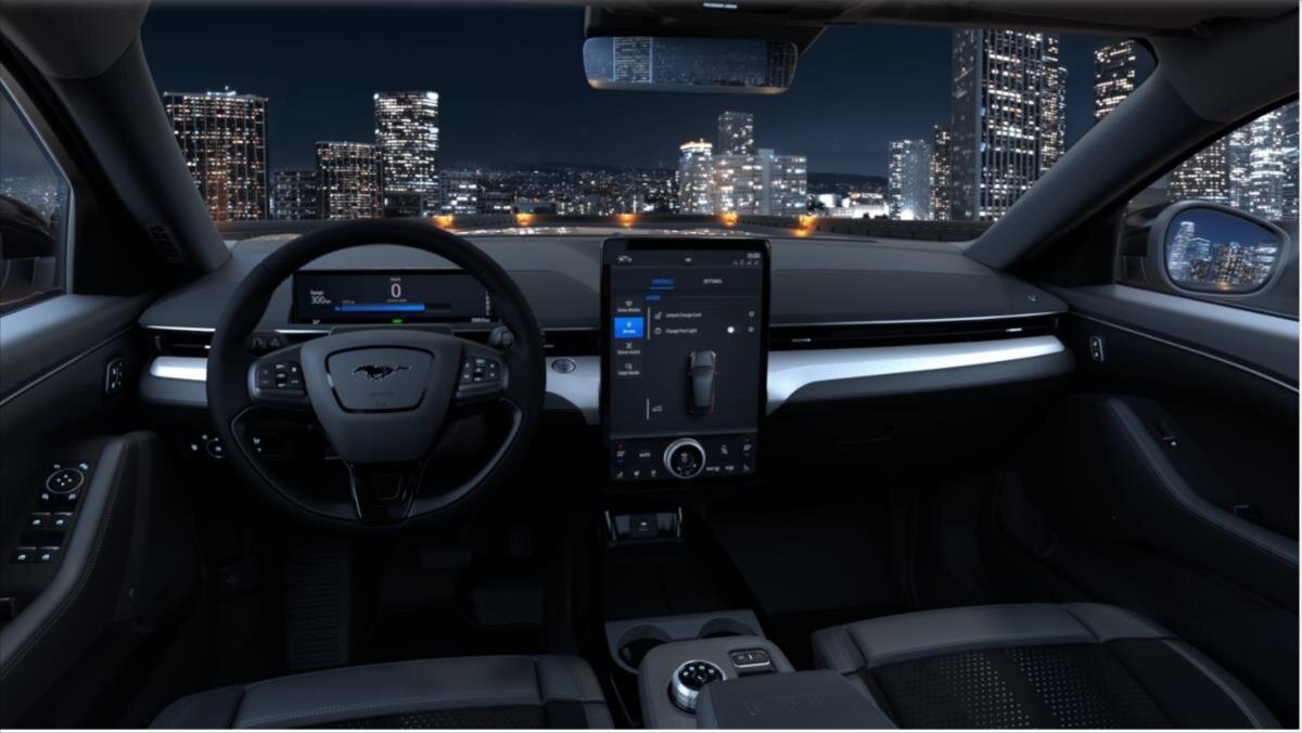 Ford Mustang Mach-E SUV / Terénní 0,0 358 kw