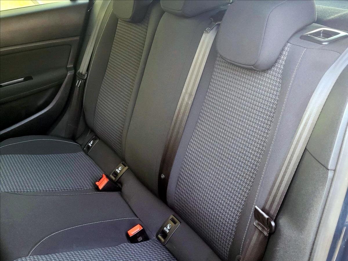 Peugeot 308 Hatchback 1,5 l 75 kw