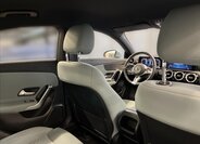 Mercedes-Benz CLA Kupé 1,3 l 120 kw