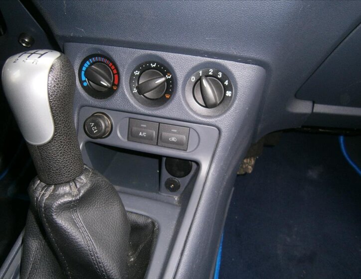 Ford Transit Connect 11