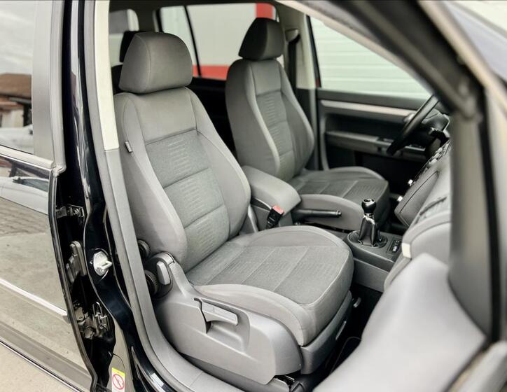 Volkswagen Touran 20