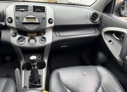 Toyota RAV4 SUV / Terénní 2,2 l 100 kw