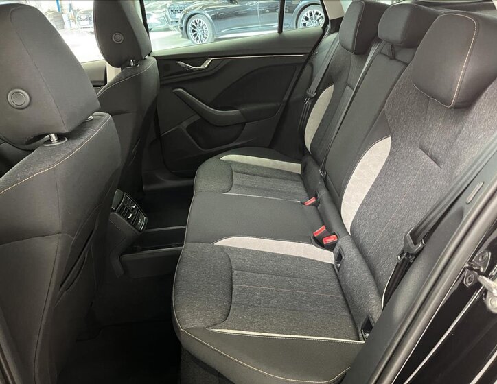 Škoda Scala Hatchback 1,5 l 110 kw