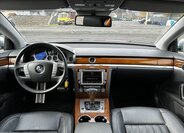 Volkswagen Phaeton Sedan / Limuzína 3,0 l 176 kw